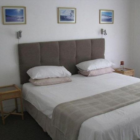 Sounds Of The Sea Bed and Breakfast East London Exteriör bild