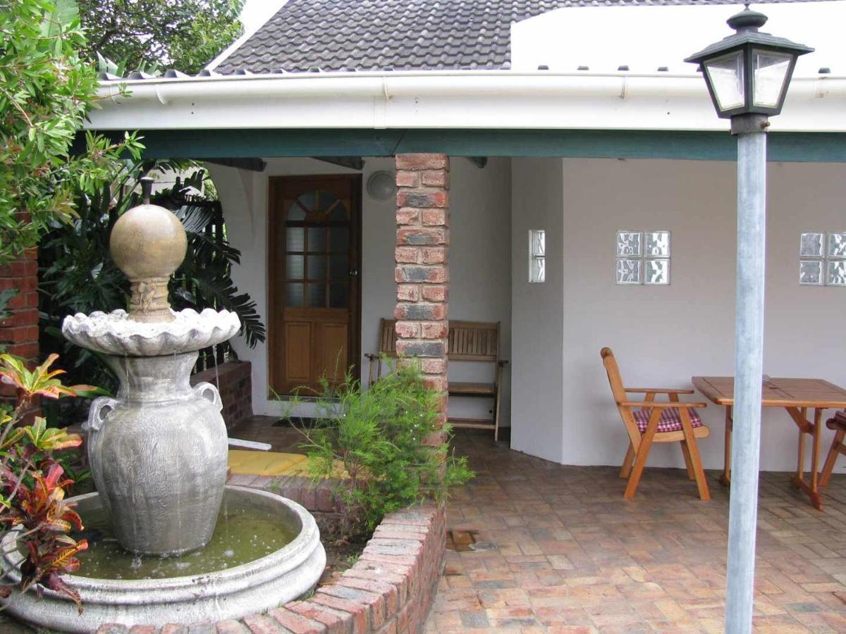 Sounds Of The Sea Bed and Breakfast East London Exteriör bild